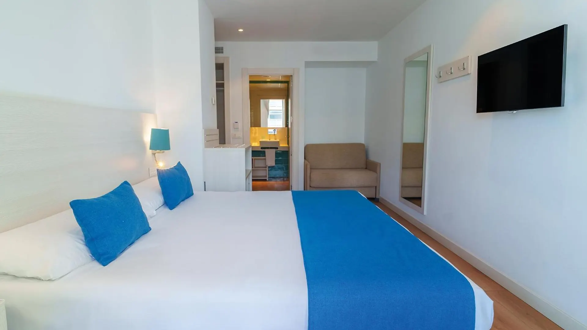 Spirit Hotel Benalmadena Beach 4*,